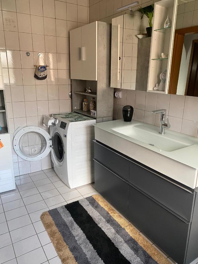 Moderne Ferienwohnung Neckarschleife Mit Klimaanlage Kirchheim am Neckar 외부 사진